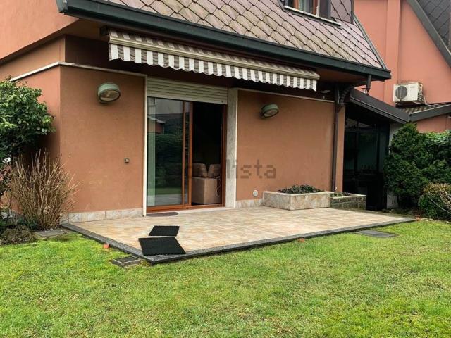 Case e ville in vendita di 190 m² in Viale dei Platani, 100