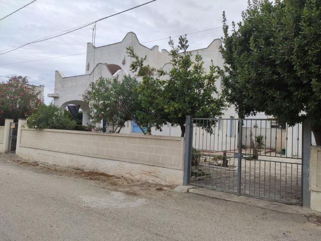 Case e ville in vendita di 190 m² in Viale Europa