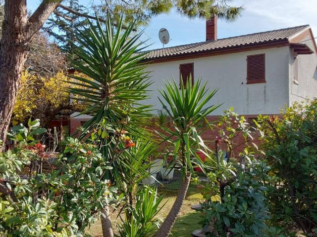 Case e ville in vendita di 190 m² in Contrada Castelletta