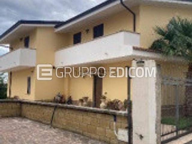 Case e ville in vendita di 190 m² in Contrada Guglielmina