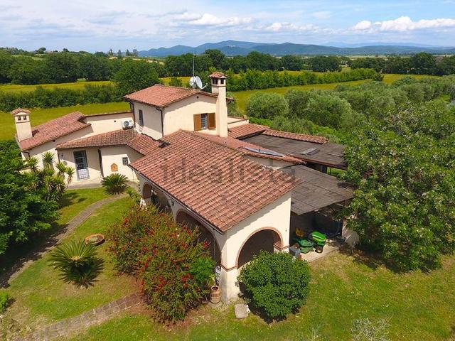 Case e ville in vendita di 190 m² in Località marrucheto