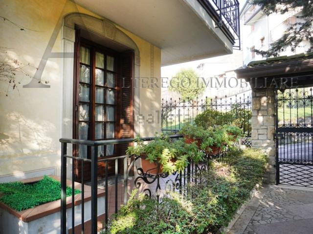 Case e ville in vendita di 190 m² in Piazza Luigi Cadorna
