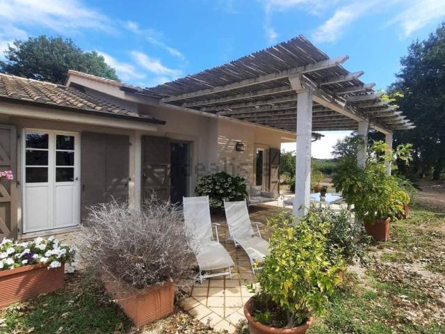 Case e ville in vendita di 190 m² in Strada Provinciale Campigliola