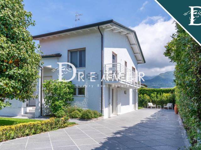 Case e ville in vendita di 191 m² in Via delle Pinete, 15