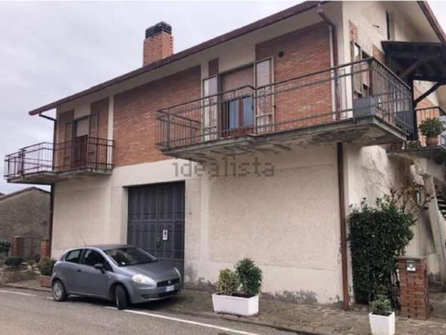 Case e ville in vendita di 192 m² in Via A. Ruspantini