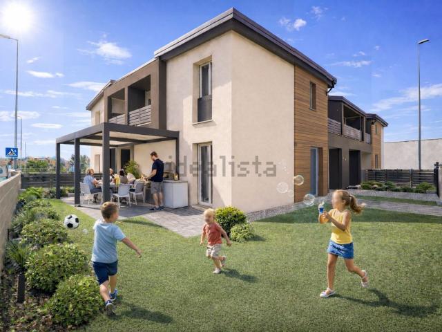 Case e ville in vendita di 193 m² in Via Guido Droghetti, 72