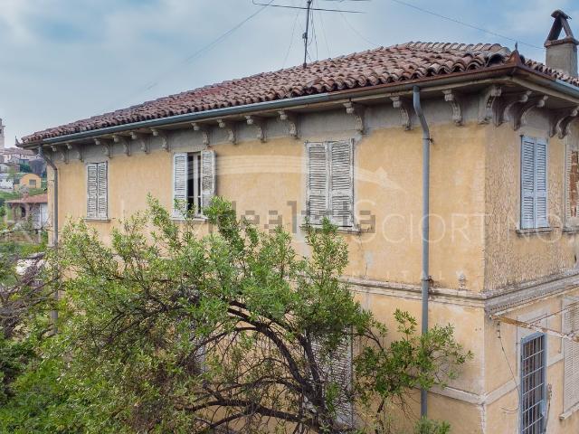 Case e ville in vendita di 193 m² in Via Dante A 17