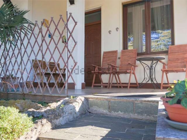 Case e ville in vendita di 193 m² in Via San Giulio, 283