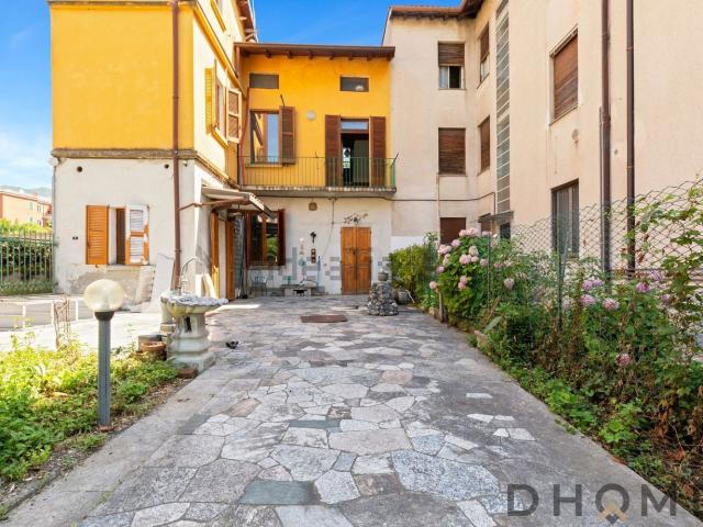 Case e ville in vendita di 193 m² in Via Turbada, 17