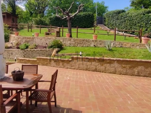 Case e ville in vendita di 193 m² in Viale dei Mille