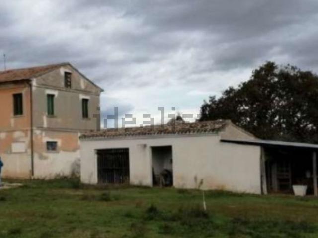 Case e ville in vendita di 193 m² in Contrada San Domenico