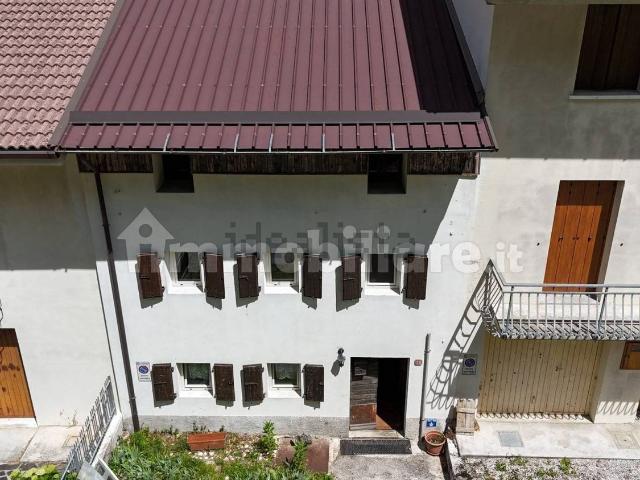 Case e ville in vendita di 193 m² in Frazione Saletto