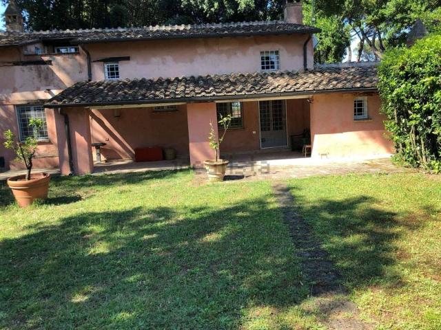 Case e ville in vendita di 194 m² in Via della Giustiniana, 711
