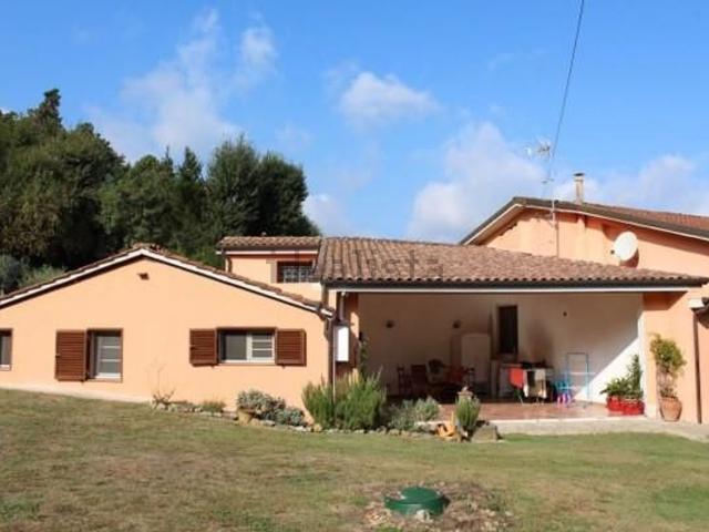Case e ville in vendita di 195 m² in Via di Castelvecchio, 23