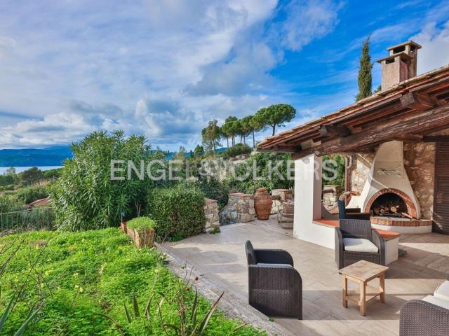 Case e ville in vendita di 195 m² in Località Molino