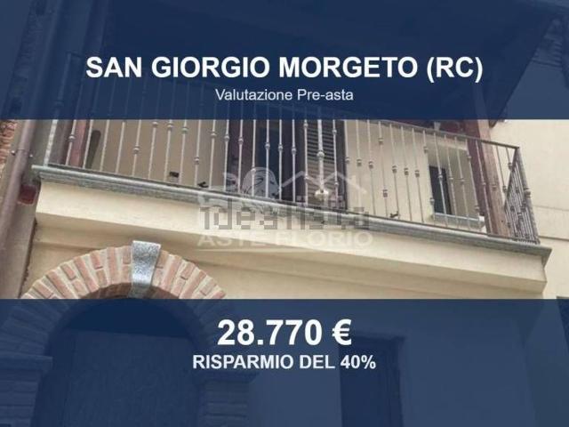 Case e ville in vendita di 196 m² in Via Sorrenti, 2