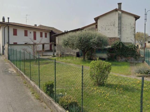 Case e ville in vendita di 197 m² in Via Fiume