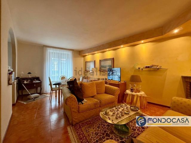 Case e ville in vendita di 198 m² in Via Romana