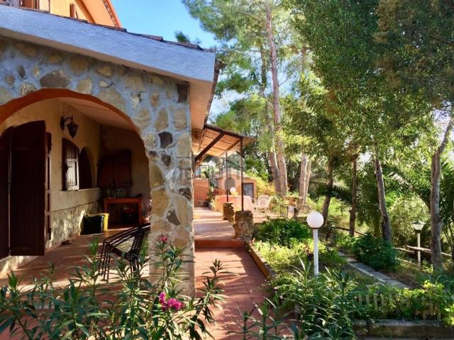 Case e ville in vendita di 199 m²