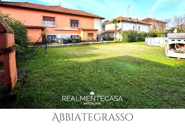 Case e ville in vendita di 199 m² in Via Giosuè Carducci