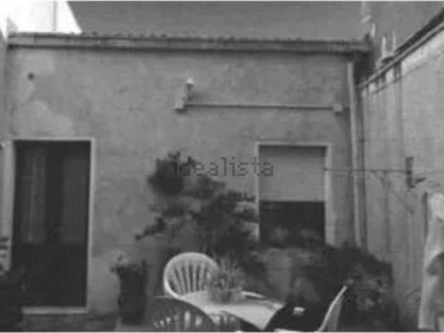 Case e ville in vendita di 199 m² in Via Fratelli Cervi, 8
