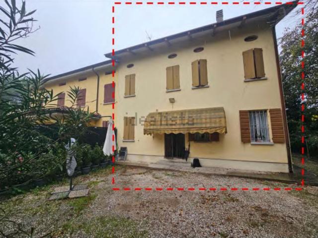 Case e ville in vendita di 199 m² in Via Vallini