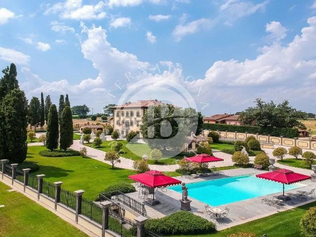 Case e ville in vendita di 2000 m²