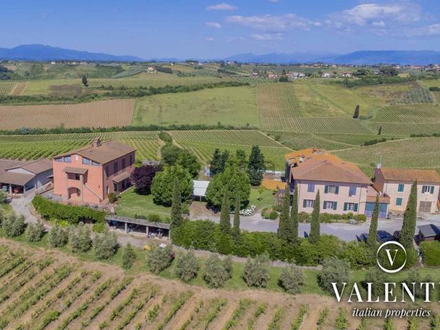Case e ville in vendita di 2000 m²