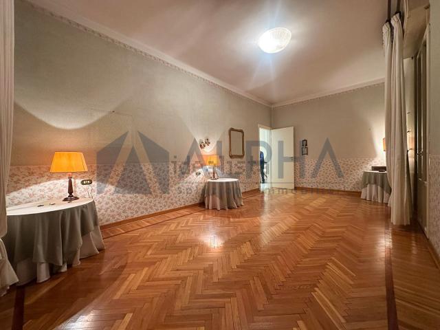 Case e ville in vendita di 2000 m² in Via di Roma