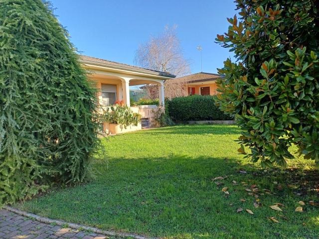 Case e ville in vendita di 200 m²