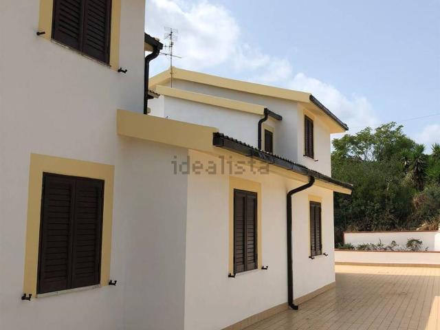 Case e ville in vendita di 200 m²