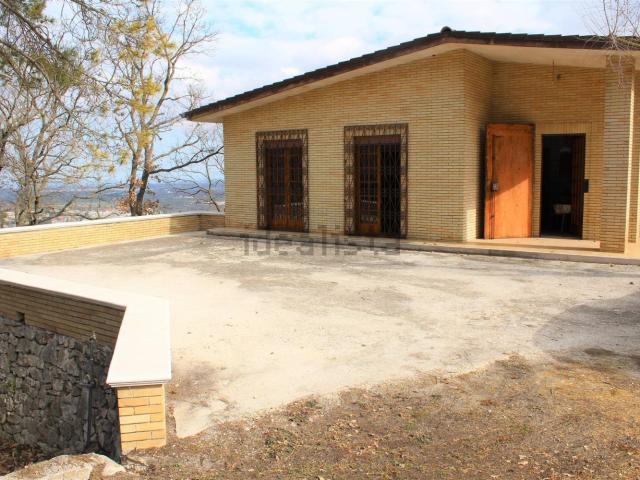 Case e ville in vendita di 200 m²