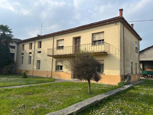 Case e ville in vendita di 200 m²