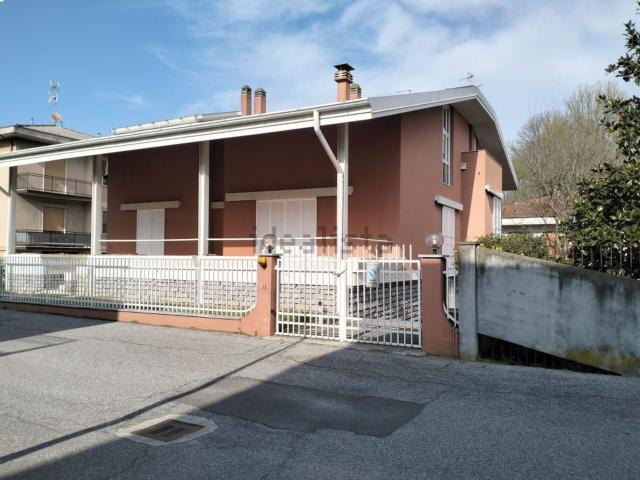 Case e ville in vendita di 200 m²