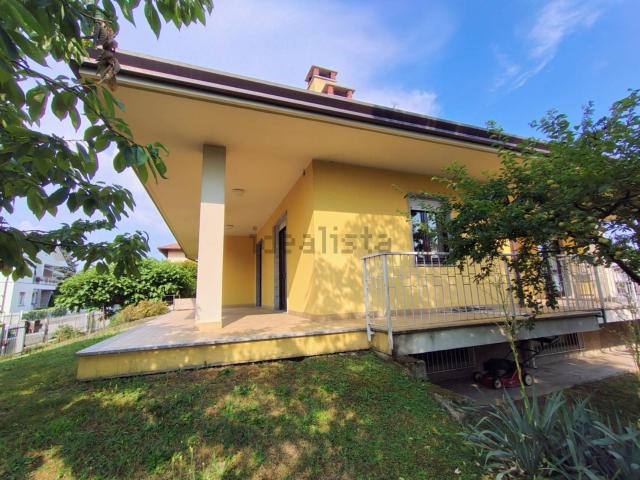 Case e ville in vendita di 200 m²