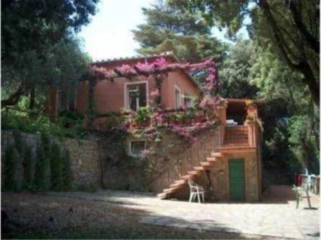 Case e ville in vendita di 200 m²