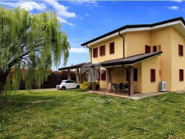 Case e ville in vendita di 200 m²