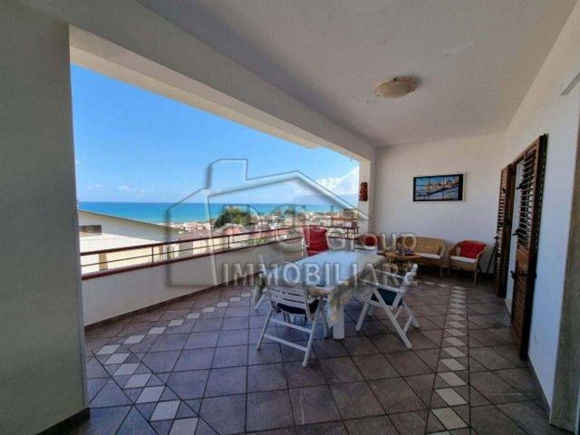 Case e ville in vendita di 200 m²
