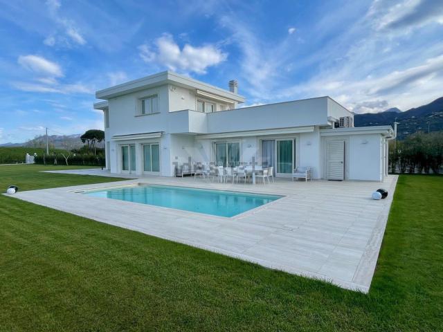 Case e ville in vendita di 200 m²