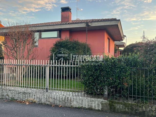 Case e ville in vendita di 200 m²