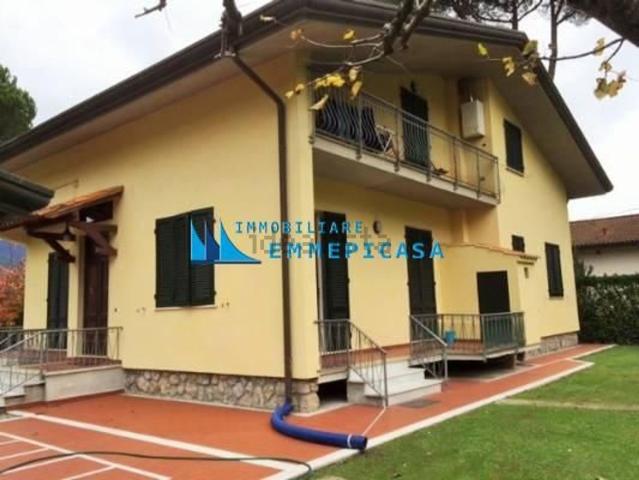 Case e ville in vendita di 200 m²
