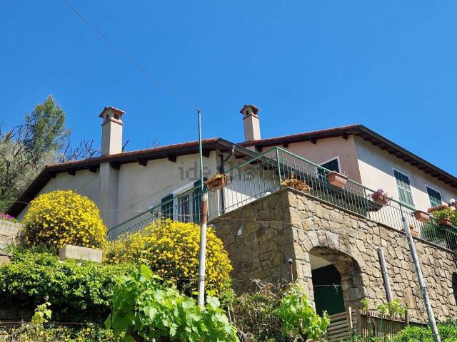 Case e ville in vendita di 200 m²