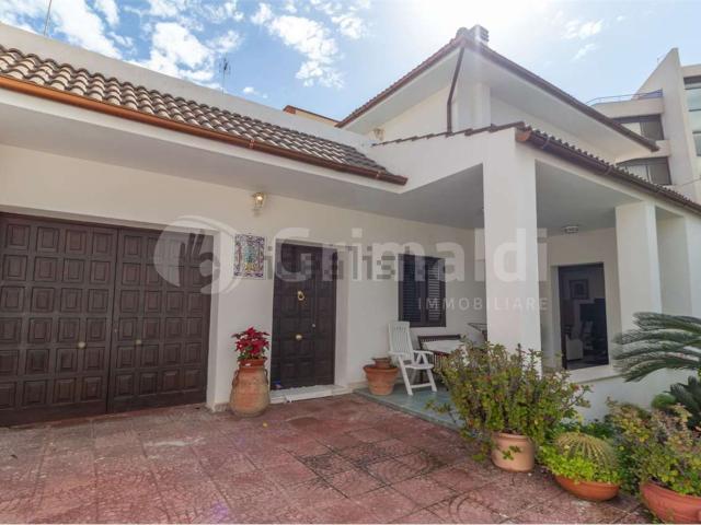Case e ville in vendita di 200 m²