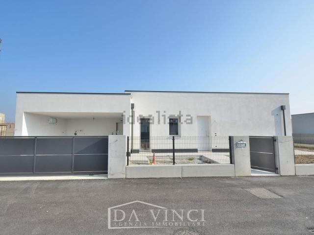 Case e ville in vendita di 200 m²