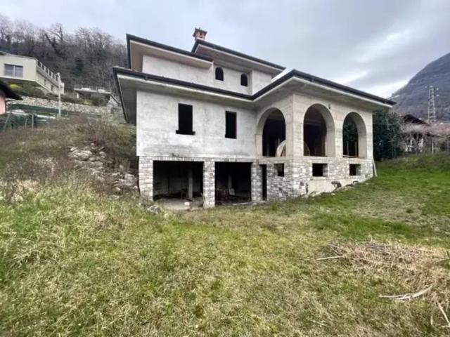 Case e ville in vendita di 200 m²