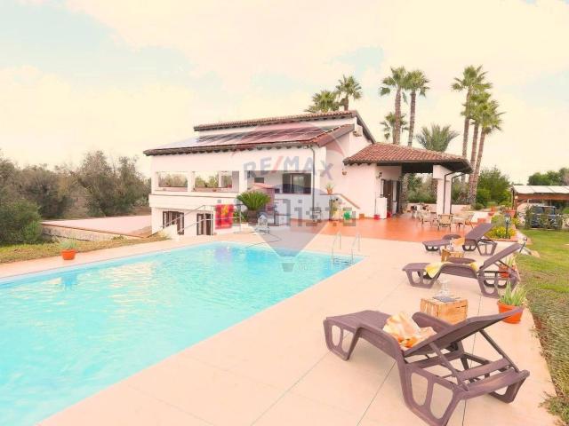 Case e ville in vendita di 200 m²