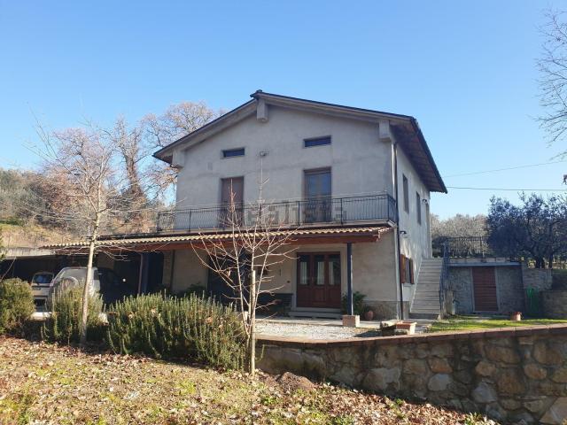 Case e ville in vendita di 200 m²