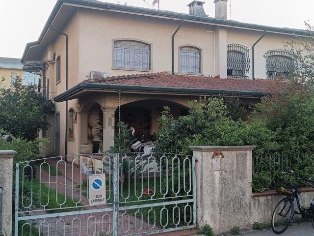 Case e ville in vendita di 200 m²