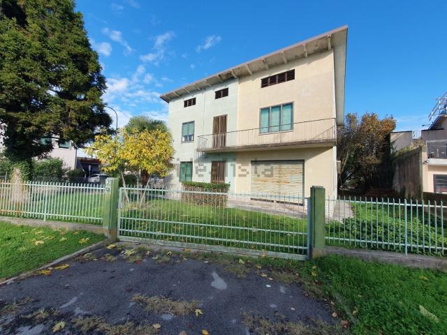 Case e ville in vendita di 200 m²