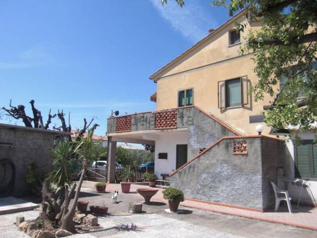 Case e ville in vendita di 200 m²